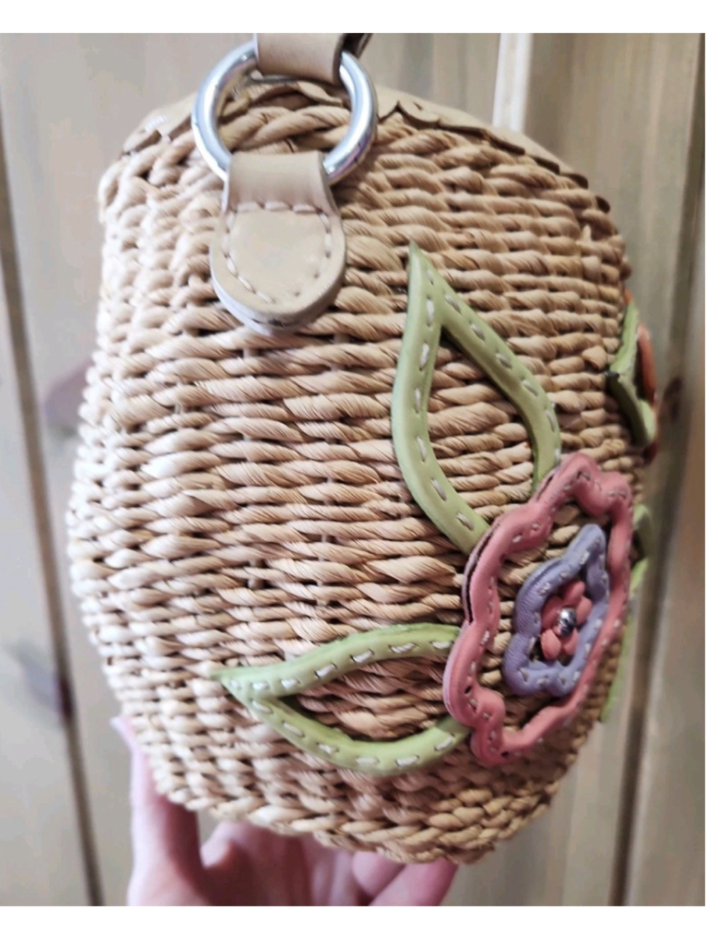 Y2K Brighton Woven Straw & Leather Flowers Boho Bucket Bag, EUC - Picture 3 of 16